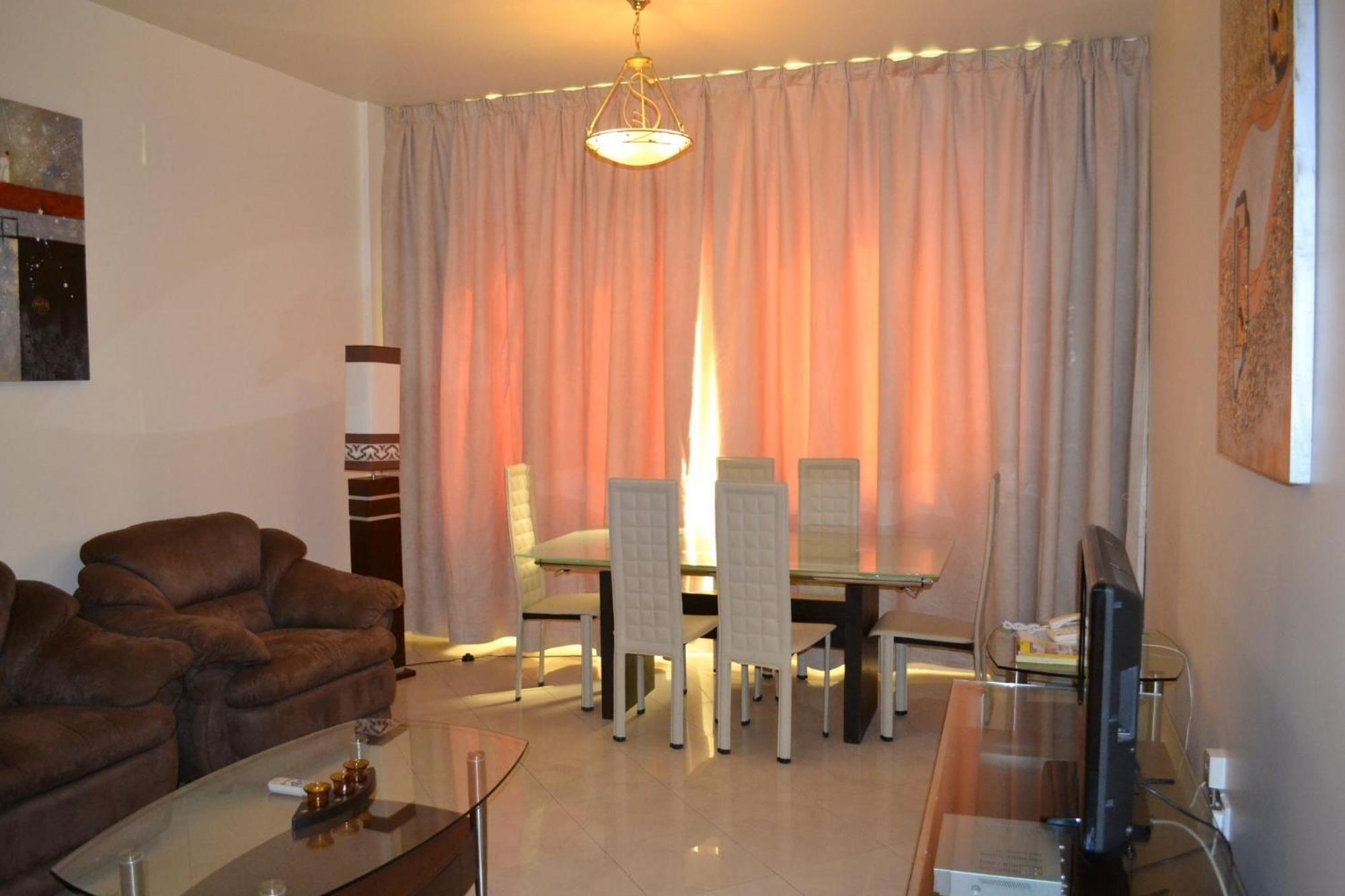 Plaza Aparthotel 4*