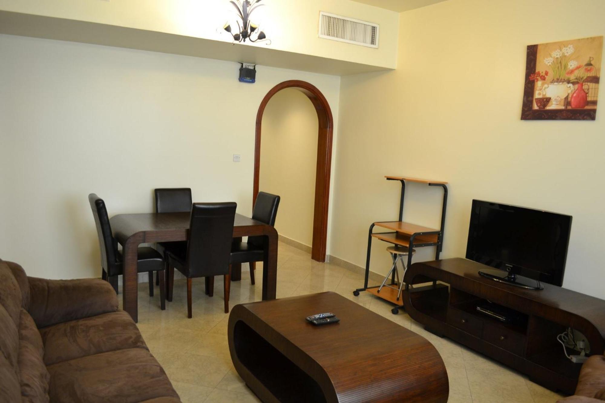 Plaza Aparthotel